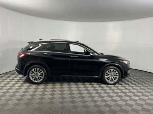 2023 INFINITI QX50 LUXE — thumbnail 2