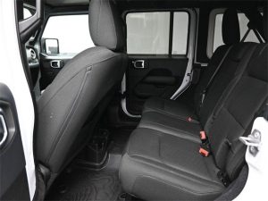 2018 Jeep Wrangler Unlimited Sahara — thumbnail 17