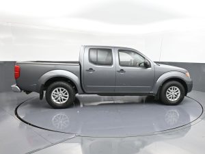 Used 2017 Nissan Frontier SV V6 Truck Crew Cab V-6 cyl — thumbnail 6
