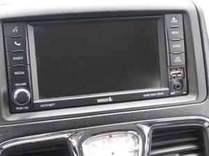 Used 2013 Chrysler Town & Country Touring — thumbnail 30